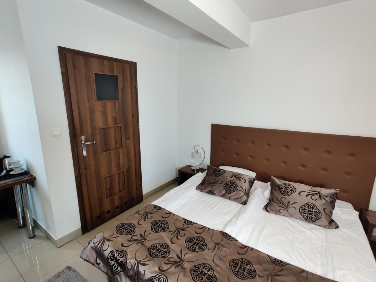Aparthotel Belweder Porosły Esterno foto
