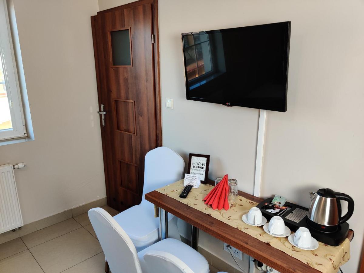 Aparthotel Belweder Porosły Esterno foto