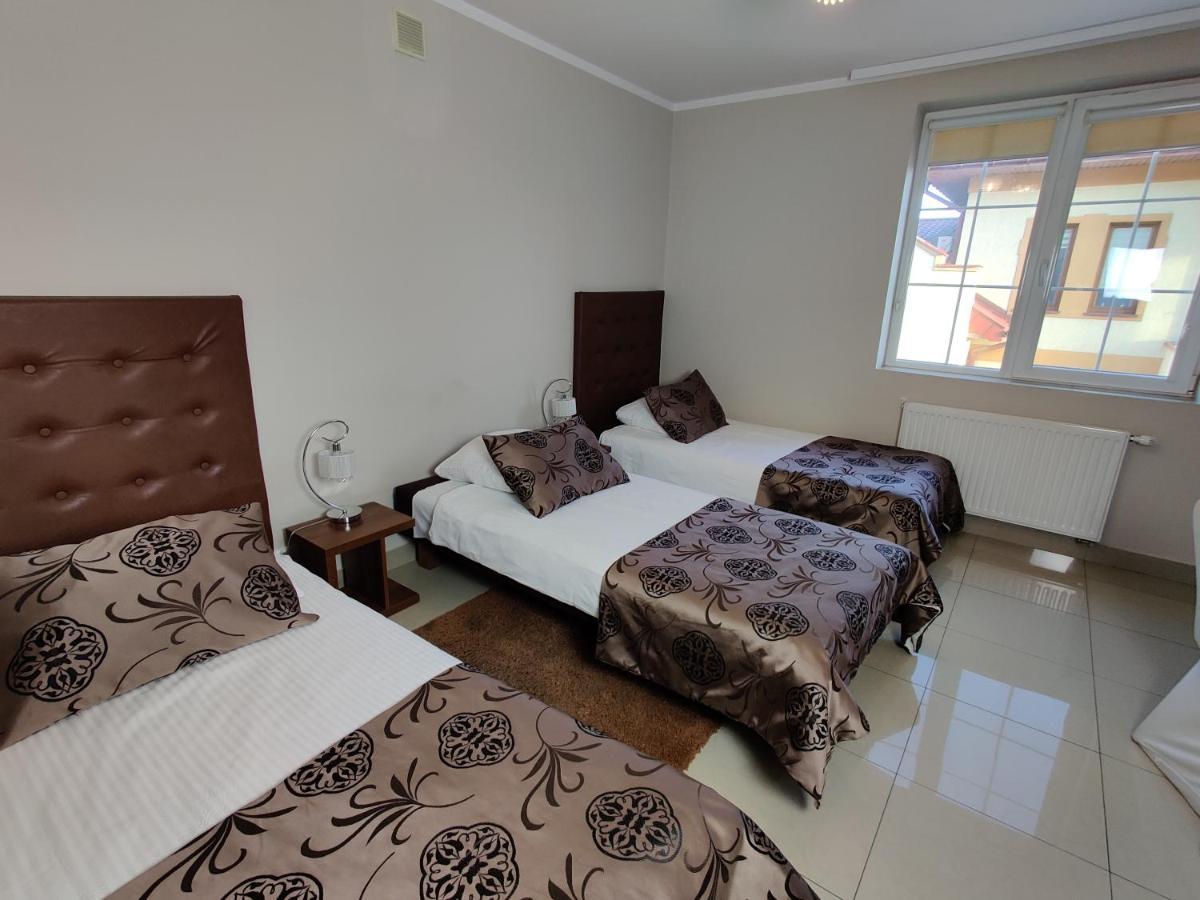 Aparthotel Belweder Porosły Esterno foto