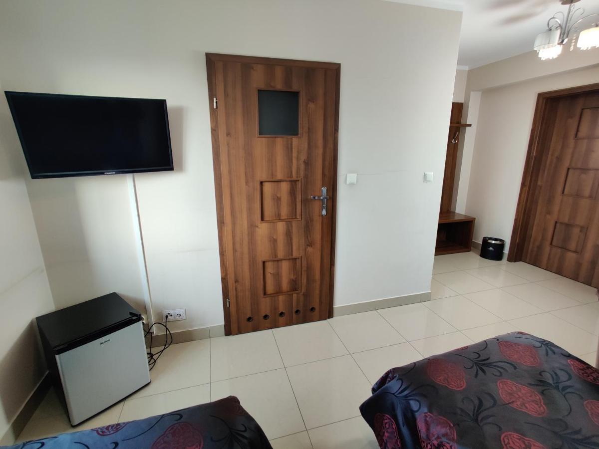 Aparthotel Belweder Porosły Esterno foto