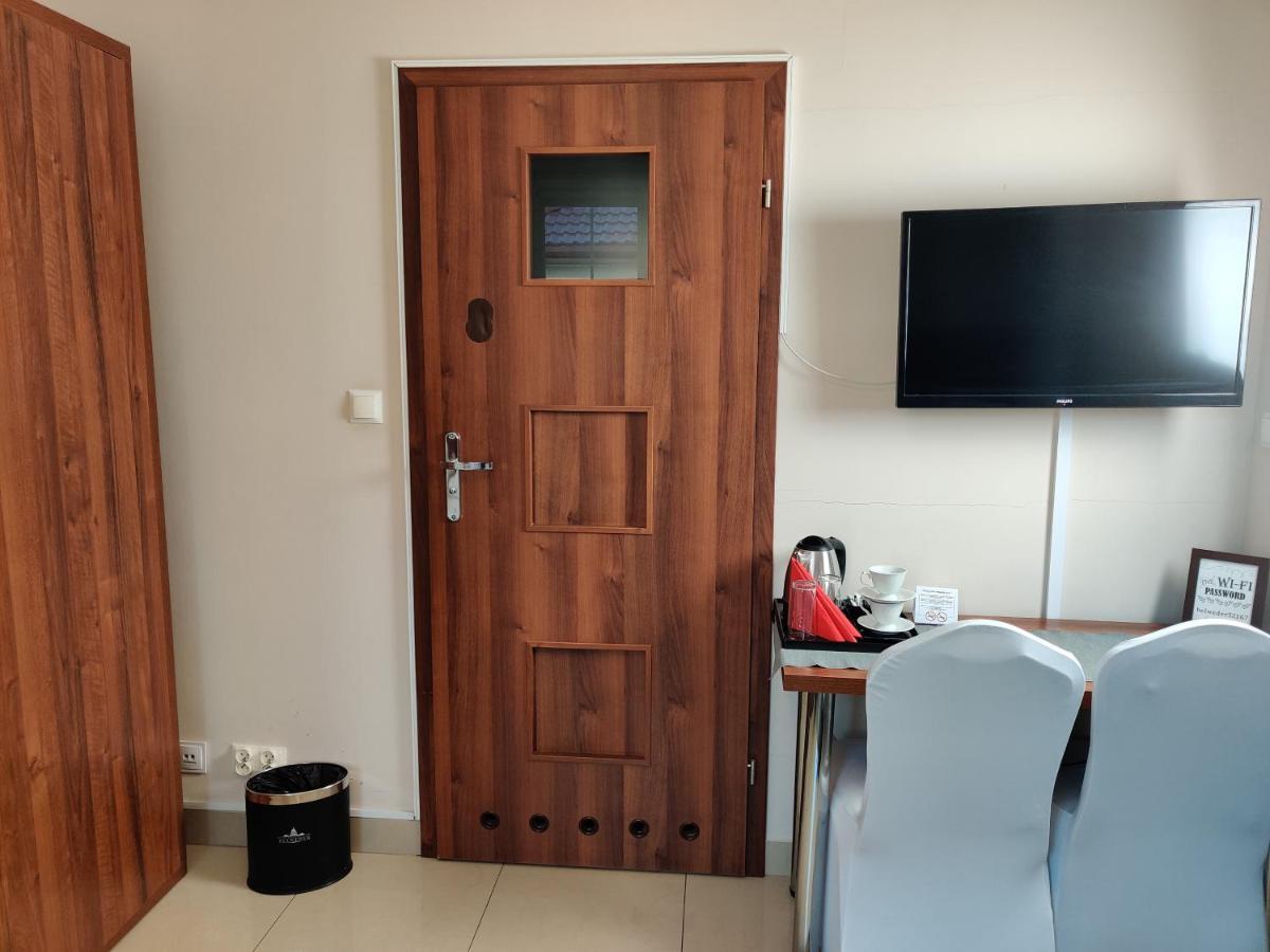 Aparthotel Belweder Porosły Esterno foto
