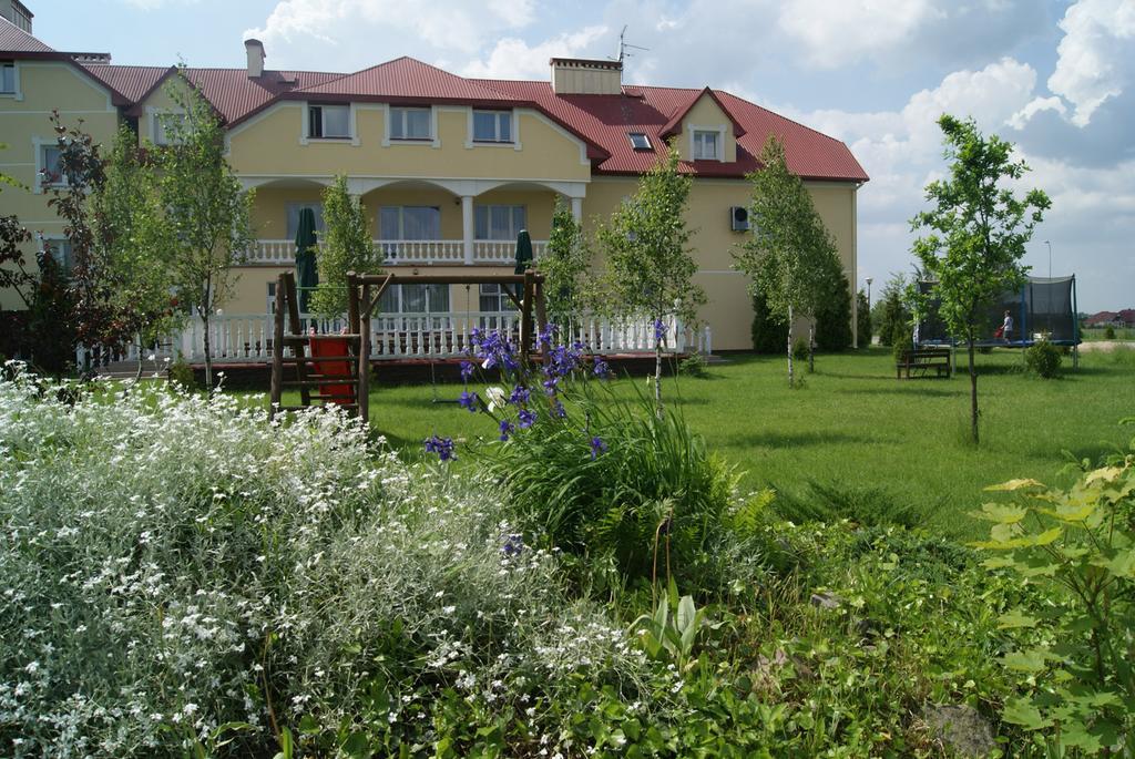 Aparthotel Belweder Porosły Esterno foto